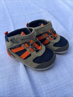 Merrell Toddler Olive Tan, Navy and Orange High-Top Waterproof Boots Size 4.5